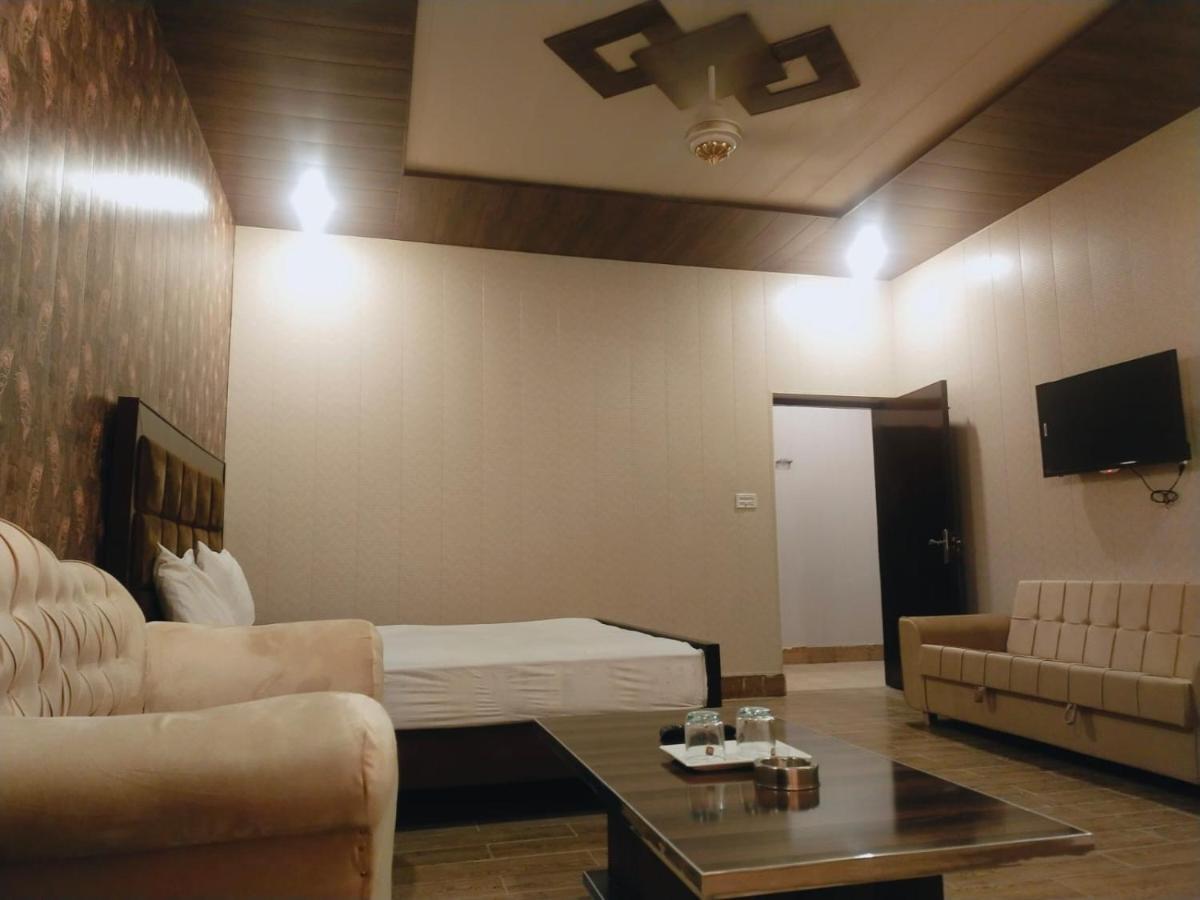 Royal Fort Executive Hotel Gulberg Lahore Chambre photo